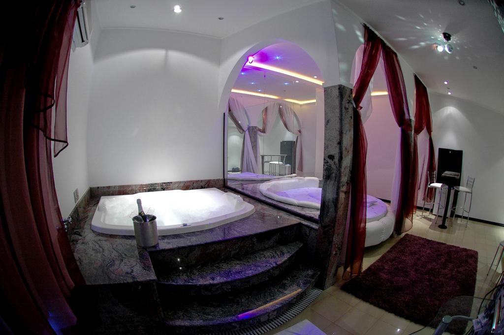 Motel Cozumel (Adults Only) Porto Alegre Bagian luar foto